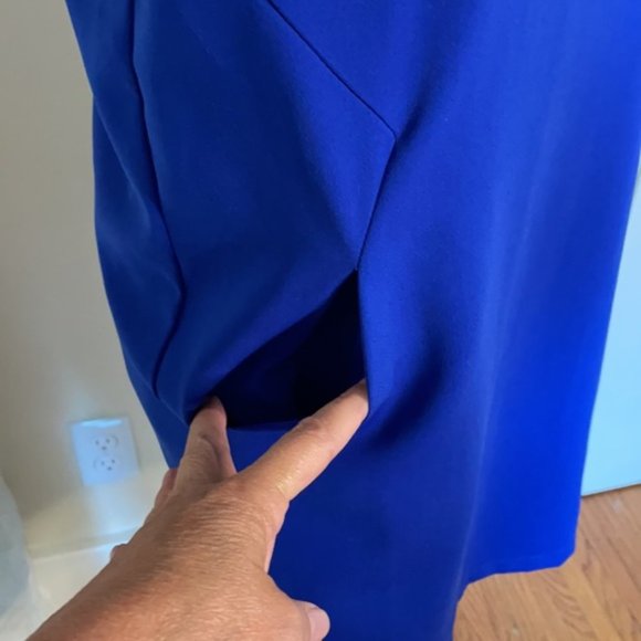 Lulu’s Royal Blue Dress with Pockets! Size M - Picture 4 of 10